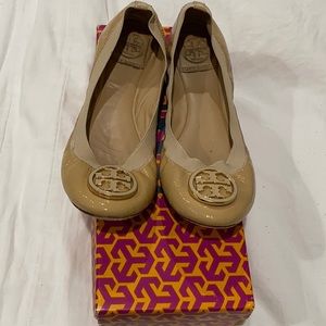Tory Burch flat size 7.5 camelia pink